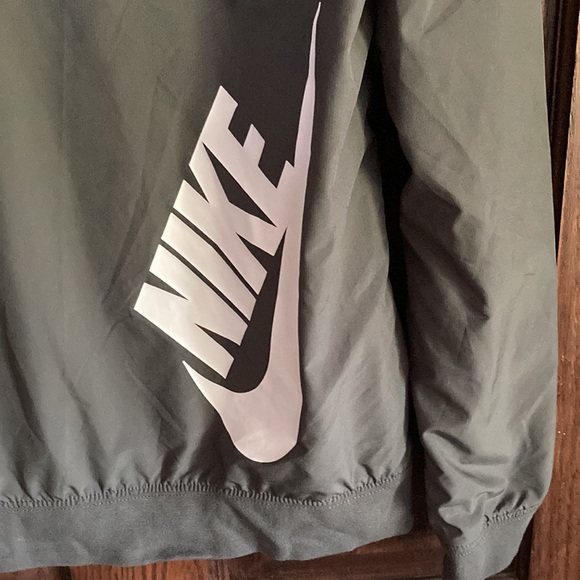 Nike unisex windbreaker - Picture 5 of 7